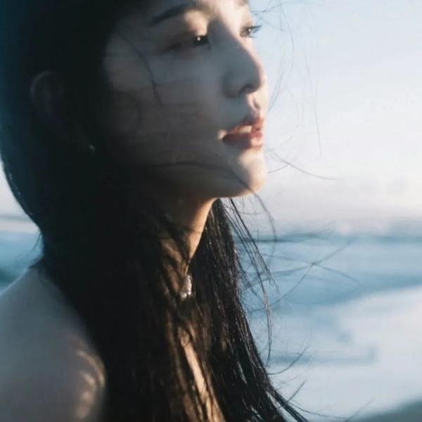 处女战士站起来